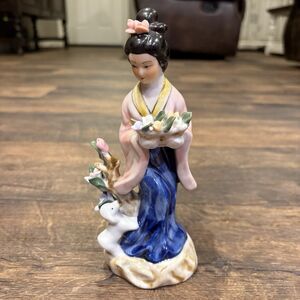Vintage Asian Lady Porcelain Figurine Flower Basket Blue Pink 6” Hand Painted
